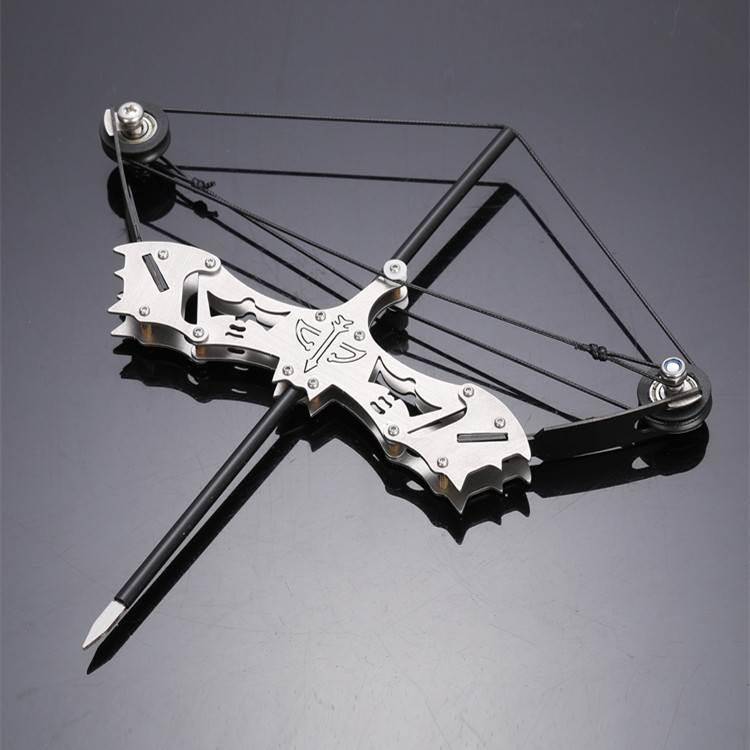 22 cm bow + 5 arrows + tools + target paper
